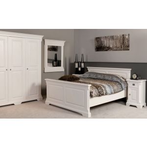 Linnenkast New Castle 3-Deurs