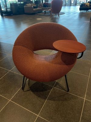 600101929 leolux fauteuil mimas voorzicht.jpg